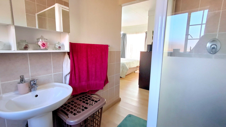 2 Bedroom Property for Sale in Sasolburg Ext 11 Free State